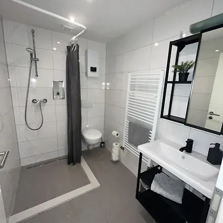 10c 40qm Wi-fi Free Parking Calm Back House * ドルトムント