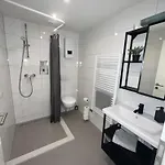 10c 40qm Wi-fi Free Parking Calm Back House