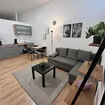 10c 40qm Wi-fi Free Parking Calm Back House Apartament *