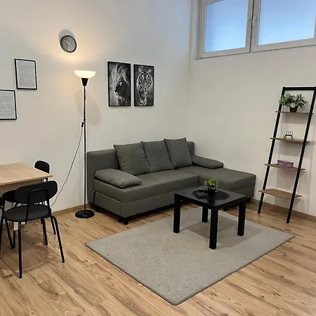 10c 40qm Wi-fi Free Parking Calm Back House